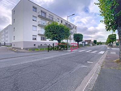 Appartement Amilly 3 pièce(s)  58 m2