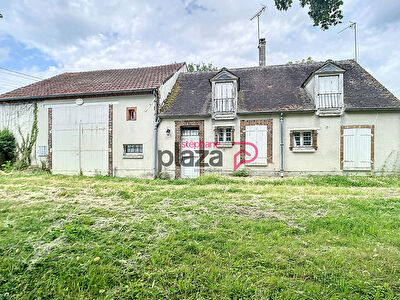 Fermette 3 pièces de 103m2 à Saint Maurice Sur Fessard