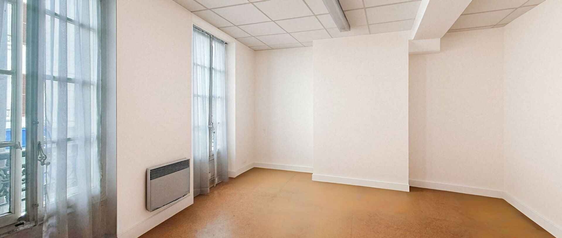 Photo du bien : Professionnel 4 pièces 113.16 m2