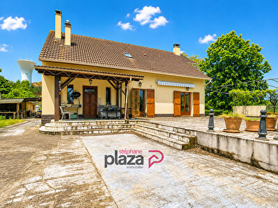 Maison 7 pièces de 213m2 à La Selle en Hermoy