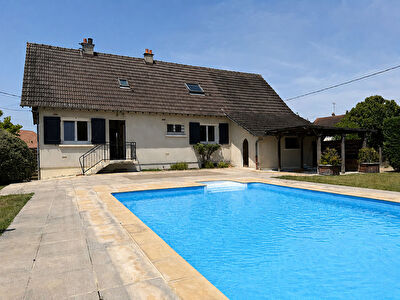 Maison 6 pièces de 154m2 à Villemandeur