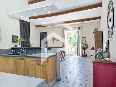 Maison à vendre Viviers 10 pièce(s) 266 m2