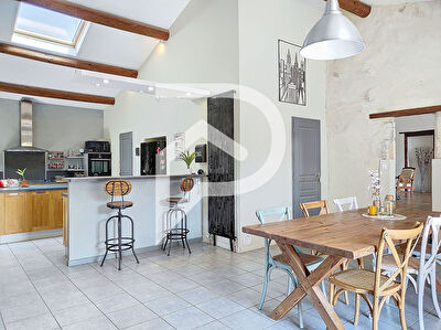 Maison à vendre Viviers 10 pièce(s) 266 m2
