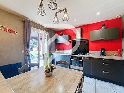 Maison à vendre Viviers 6 pièce(s) 135 m2