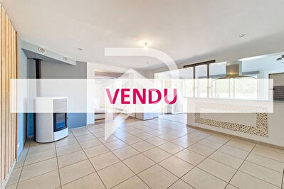 Maison à vendre Saint Montan 4 pièce(s) 85 m2