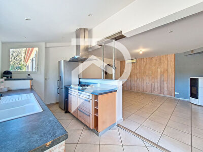 Maison à vendre Saint Montan 4 pièce(s) 85 m2