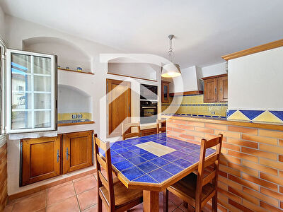 Maison à vendre Malataverne 6 pièce(s) 167 m2