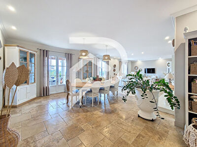 Maison à vendre Savasse 7 pièce(s) 226 m2