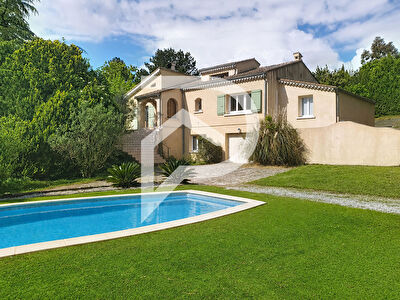 Maison à vendre Montélimar 8 pièce(s) 150 m2