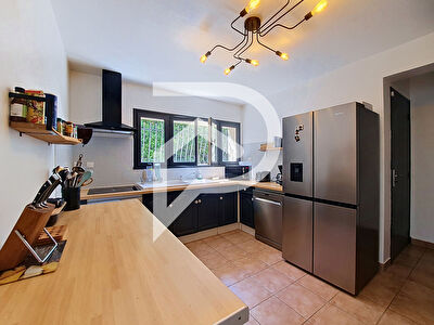 Maison à vendre Montélimar 8 pièce(s) 150 m2
