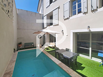 Maison à vendre Le Teil 8 pièce(s) 237 m2