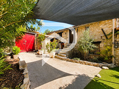 Maison à vendre Saint Montan 13 pièce(s) 296 m2