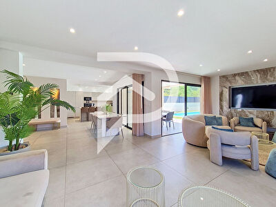 Maison à vendre Montelimar 4 pièce(s) 145 m2