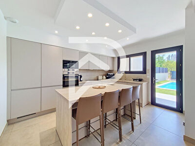 Maison à vendre Montelimar 4 pièce(s) 145 m2