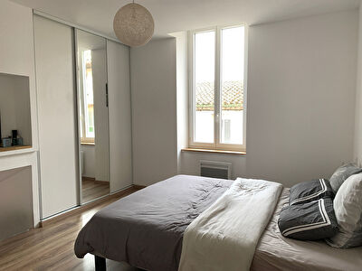 Maison Coursan 3 pièce(s) 93 m2