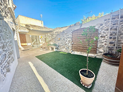 Maison T4 à Mailhac avec cour et garage