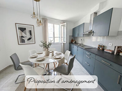 Maison de village avec jardin, garage et dépendances , Fort potentiel d'aménagement