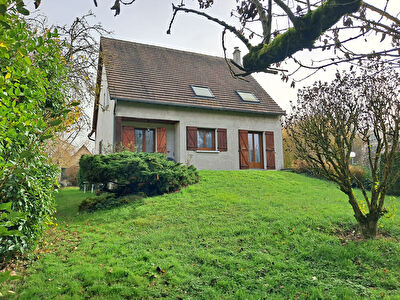 Maison Ste Genevieve Des Bois 9 pièce(s) 150 m2
