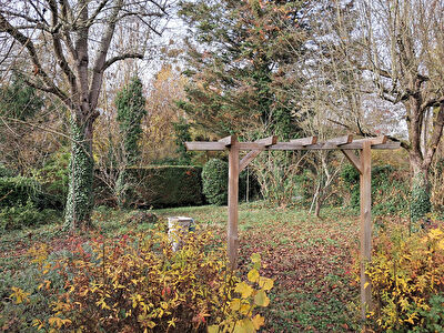 Maison Ste Genevieve Des Bois 9 pièce(s) 150 m2