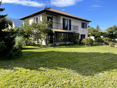 Maison Champagnier - 6 pièces- 162 m²