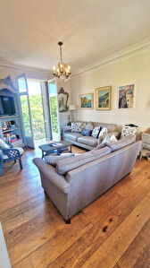 Appartement proche rue d'Antibes et gare de Cannes 3 pièces 66.17 m2 Carrez avec balcon.