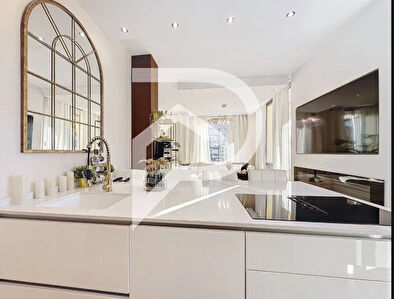 Sublime appartement 114m2 balcon parking privé 150m croisette Cannes