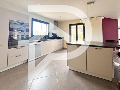 Maison Alairac 7 pièce(s) 160 m2