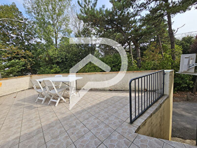 Appartement bord du lac Saint Ferréol.