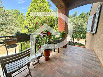 Maison 7 pièce(s) 210 m2