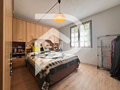 Maison 7 pièce(s) 210 m2