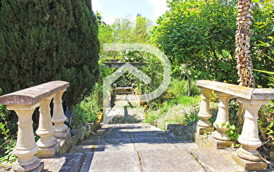 Domaine 14 pièce(s) 420 m2