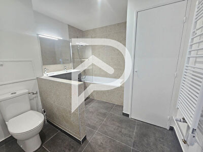Duplex de 107 m² avec terrasses, au coeur de la verdure à Saint-Maurice