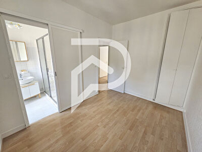 Appartement Charenton Le Pont 2 pièce(s) 44 m2