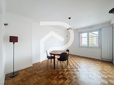 Appartement Créteil 2 pièce(s) 52.82 m2 refait à neuf