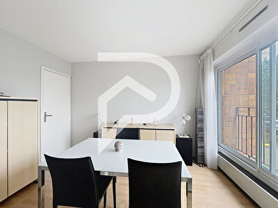 Appartement à Louer 3 pièce(s) 87.90 m2