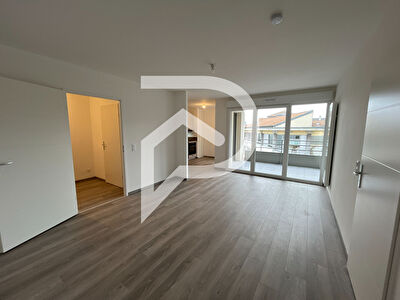 CORMONTREUIL - RESIDENCE NEUVE T2 TERRASSE ET PARKING