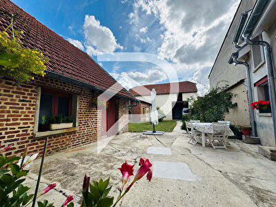 SERMIERS - A VENDRE - Maison de type 6 avec jardin et dépendances