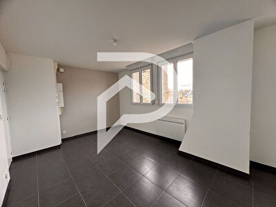 HYPER CENTRE - REIMS STUDIO