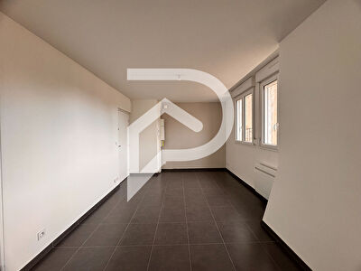 HYPER CENTRE - REIMS STUDIO