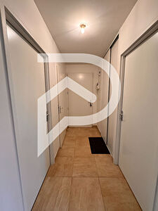 APPARTEMENT A CORMONTREUIL - T3 AVEC GARAGE DOUBLE