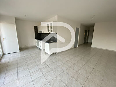 LOCATION APPARTEMENT T5 - BETHENY