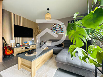 CORMONTREUIL - NOUVEAUTE - A VENDRE - Maison de type 54/5 RT 2012 avec jardin et garage