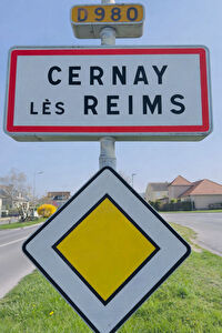 CERNAY LES REIMS - NOUVEAUTE - PLAIN PIED - Maison de type 5 avec sous sol total et Terrain à bâtir !!