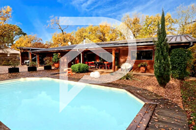 Maison Tecou 6 pièces 175 m2 Piscine et dépendances