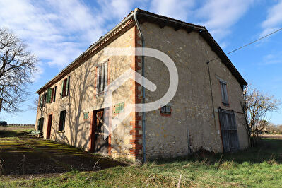Maison Senouillac 125 m2 habitable avec garage et dépendances