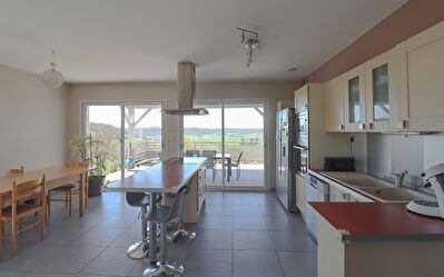 Maison T5 avec sous sol et jardin