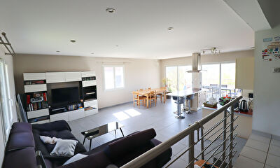 Maison T5 avec sous sol et jardin