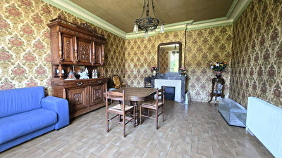 Maison familiale avec grand terrain arboré ? Un bien rare au fort potentiel