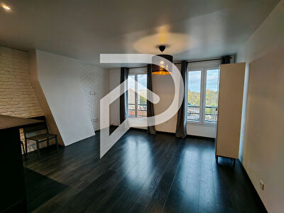 Appartement Parmain 2 pièce(s)