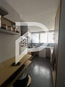 Appartement Fleury Les Aubrais 5 pièce(s) 90 m2